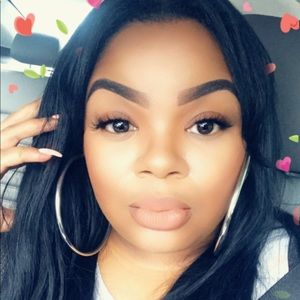 Meet your Posher, Gigi